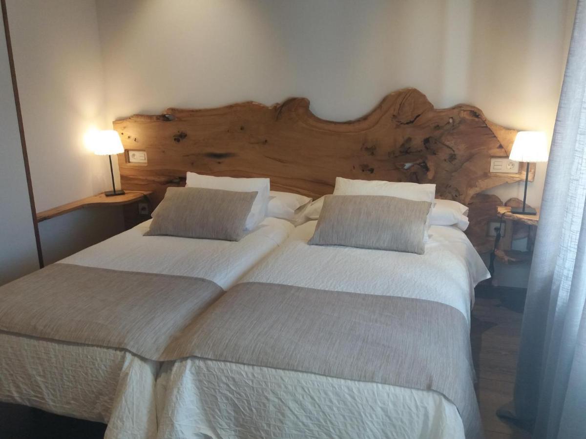 Hotel Rural El Yunque Santibanez de la Pena Ngoại thất bức ảnh